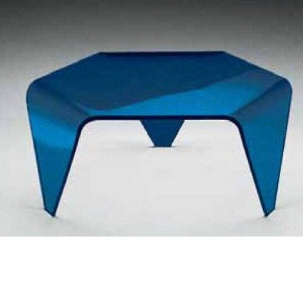 MODERN LUCITE COFFEE TABLE bynuraybirtane