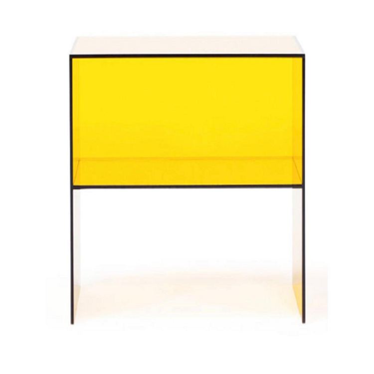 SHELF DETAIL LUCITE COFFEE TABLE - bynuraybirtane