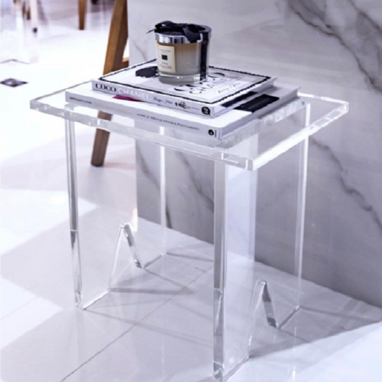 LUCITE COFFEE TABLE - bynuraybirtane